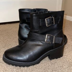 woman’s boots